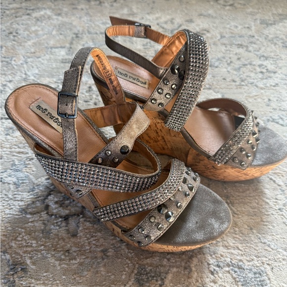 hotter Shoes - Not Rated Women's Pewter Studded Strappy Wedge Sandals Size 9.5
